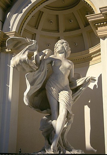 statue1.jpg